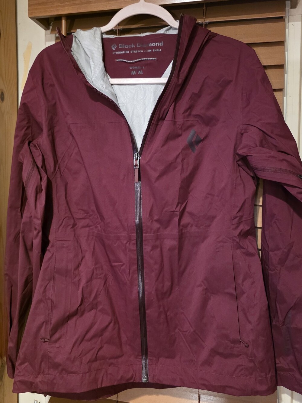 Women's Medium Black Diamond Stormline Stretch Raind Shell